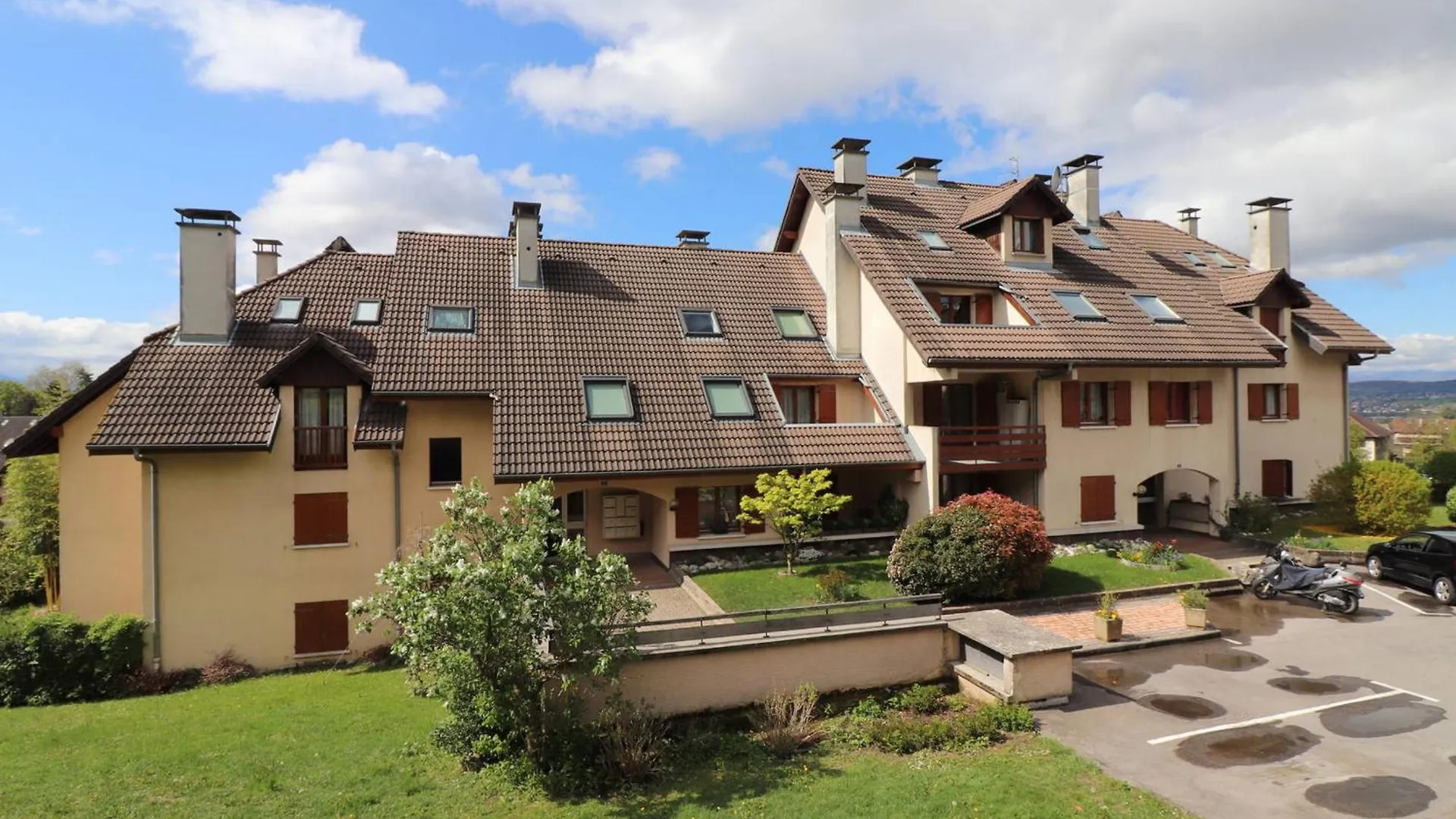 Appartement 2* Avec Jardin Prive, Terrasse Et Parking - Calme, 2Km Du Lac D'Annecy - Fr-1-432-8 0*, Annecy